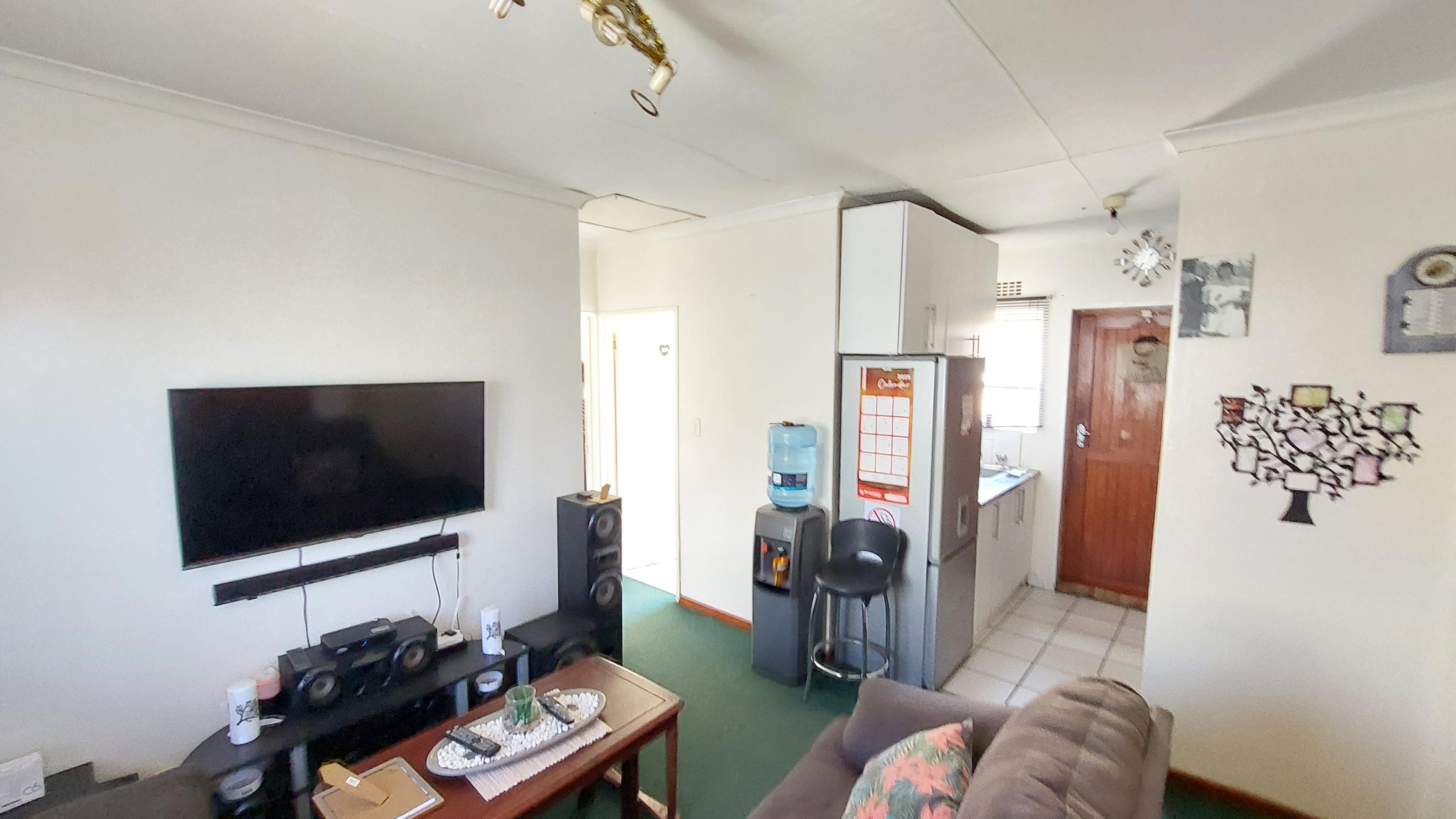 Image 5 of 6