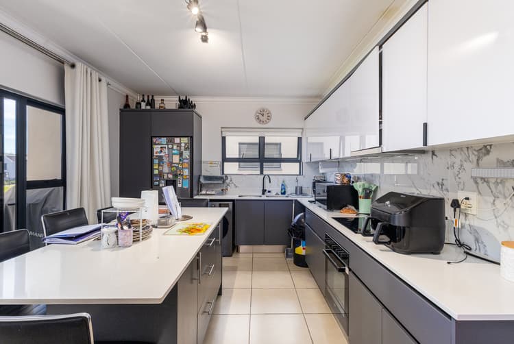 Main property image