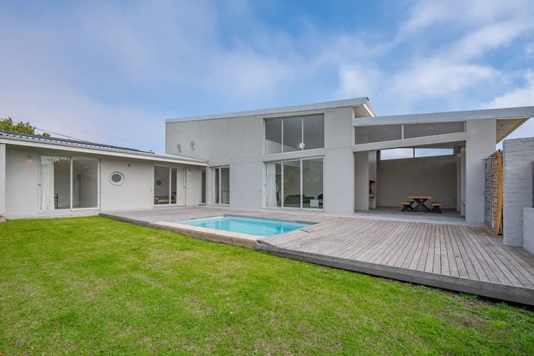 Main property image