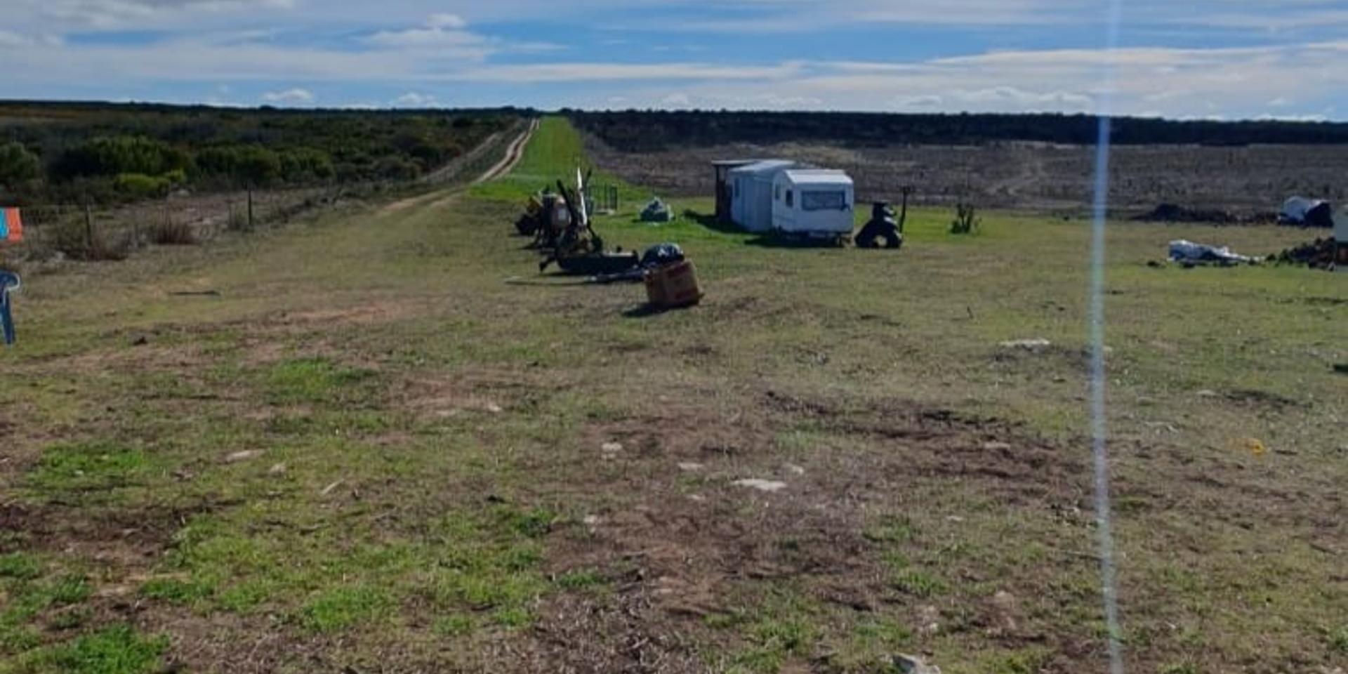 Image 1 of 6