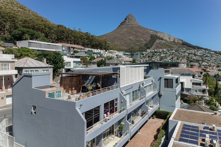 Main property image
