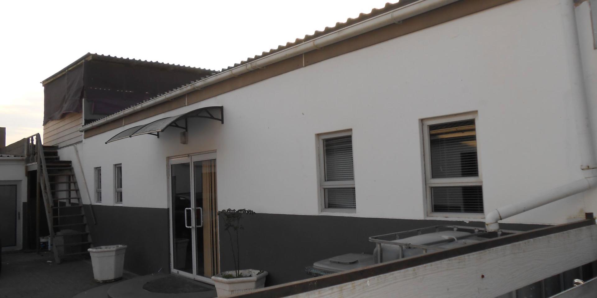 Image 5 of 6