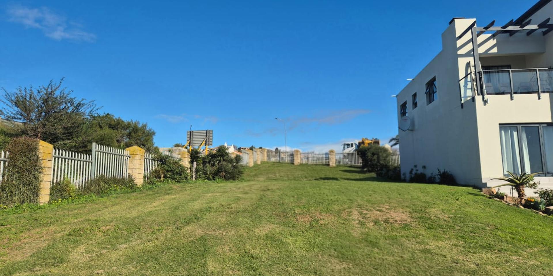 Image 4 of 6