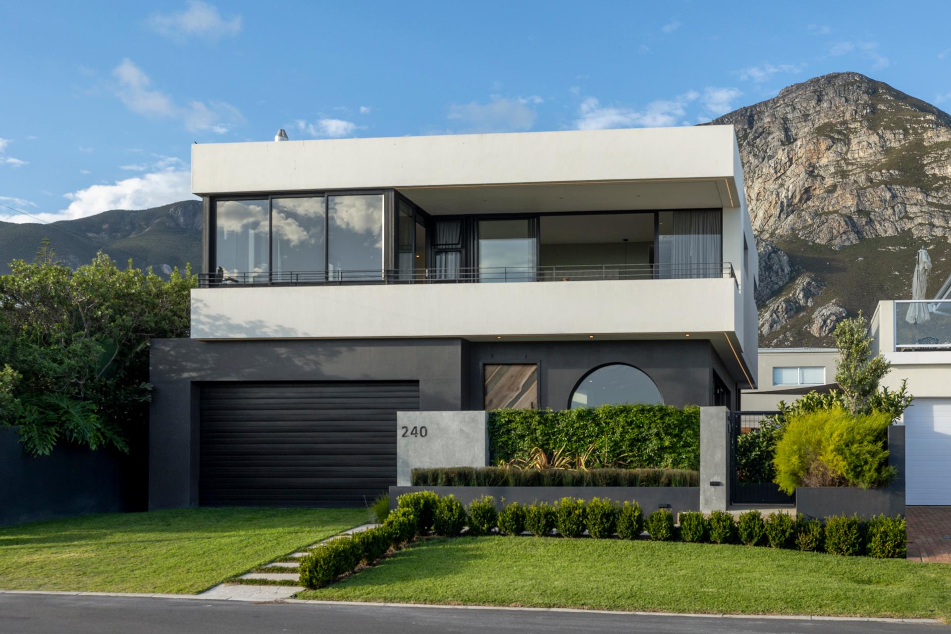 Image 5 of 6