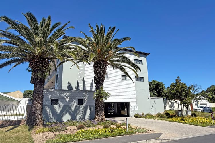 Main property image