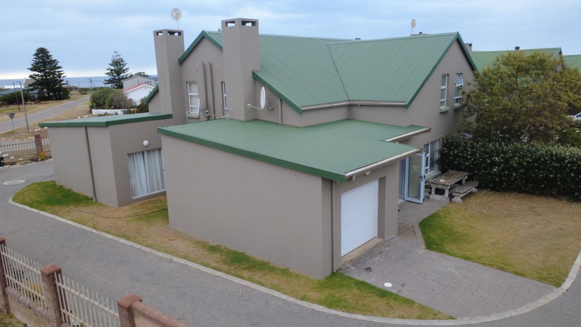 Image 2 of 6