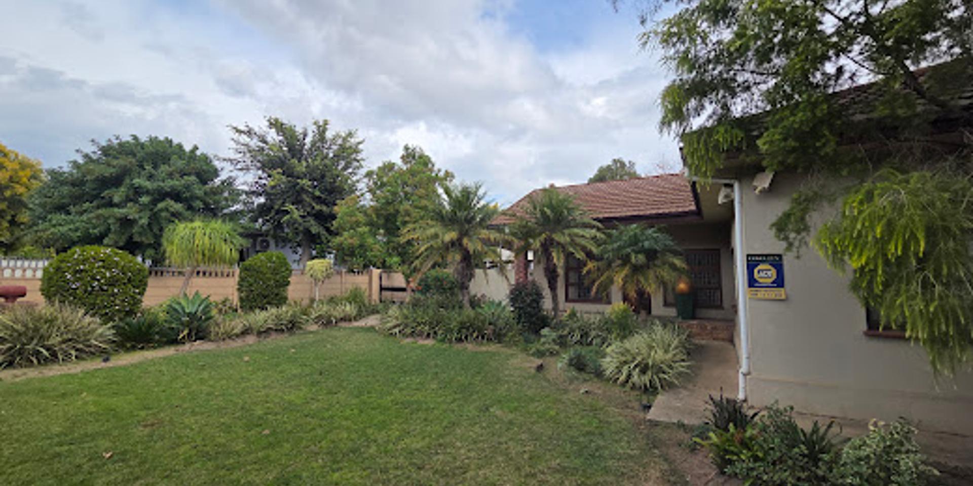 Image 3 of 6