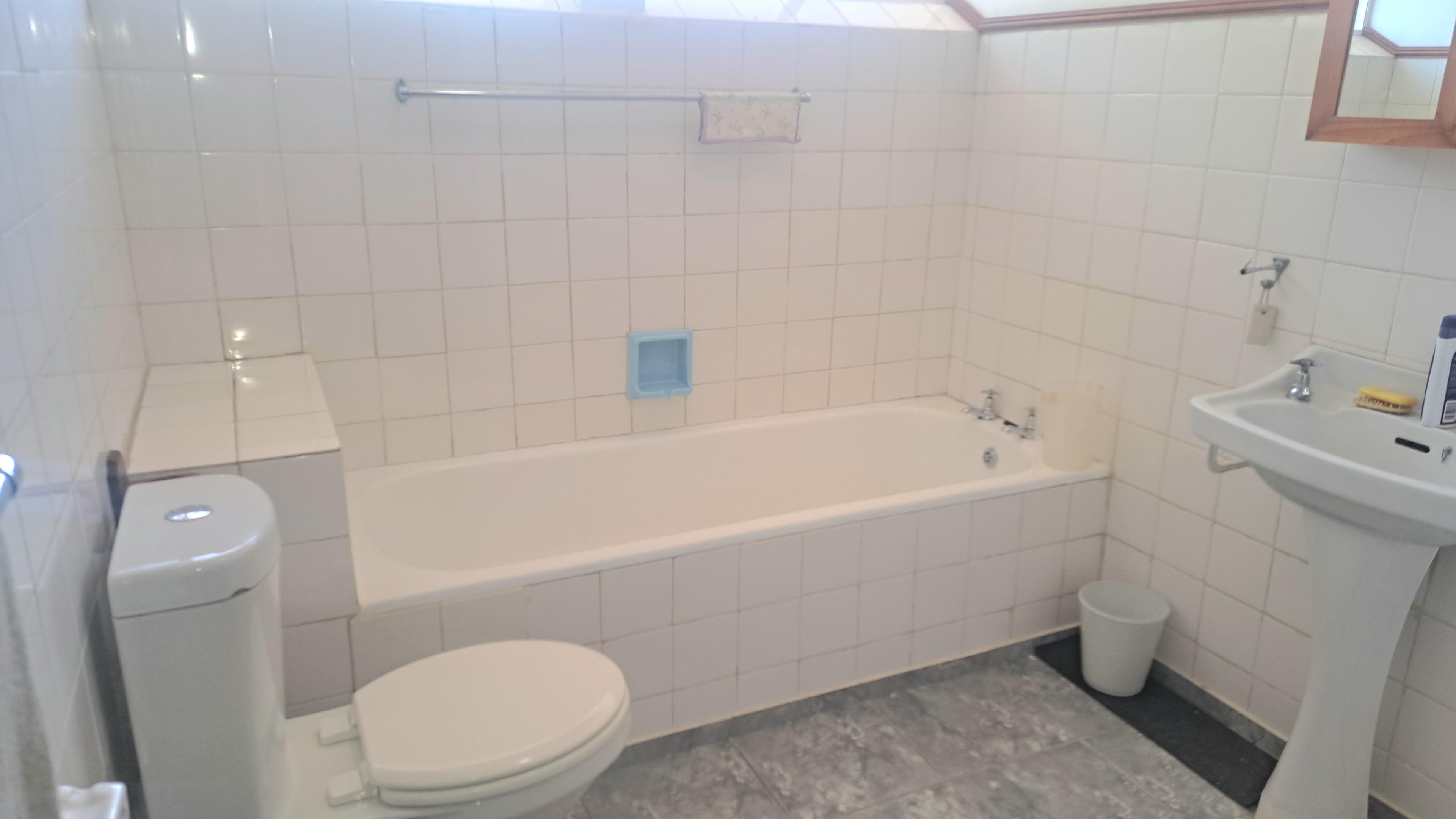 Image 3 of 6