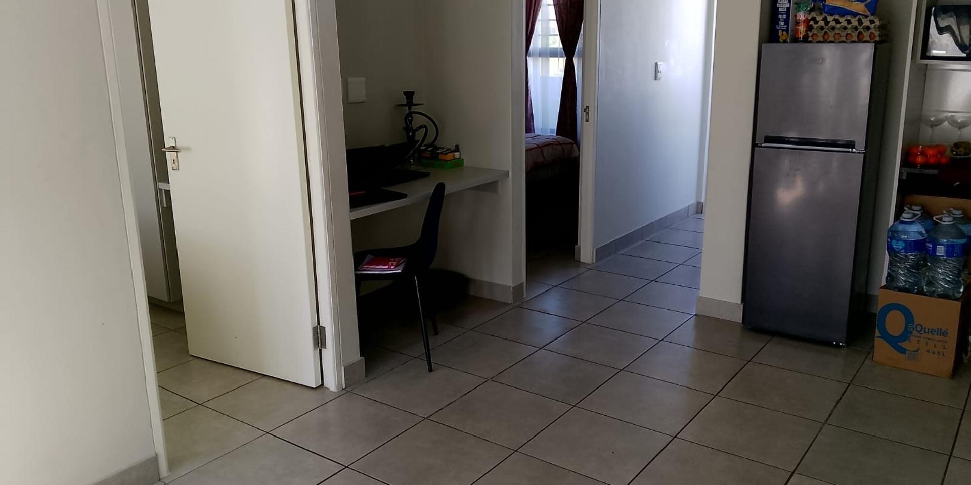 Image 2 of 6