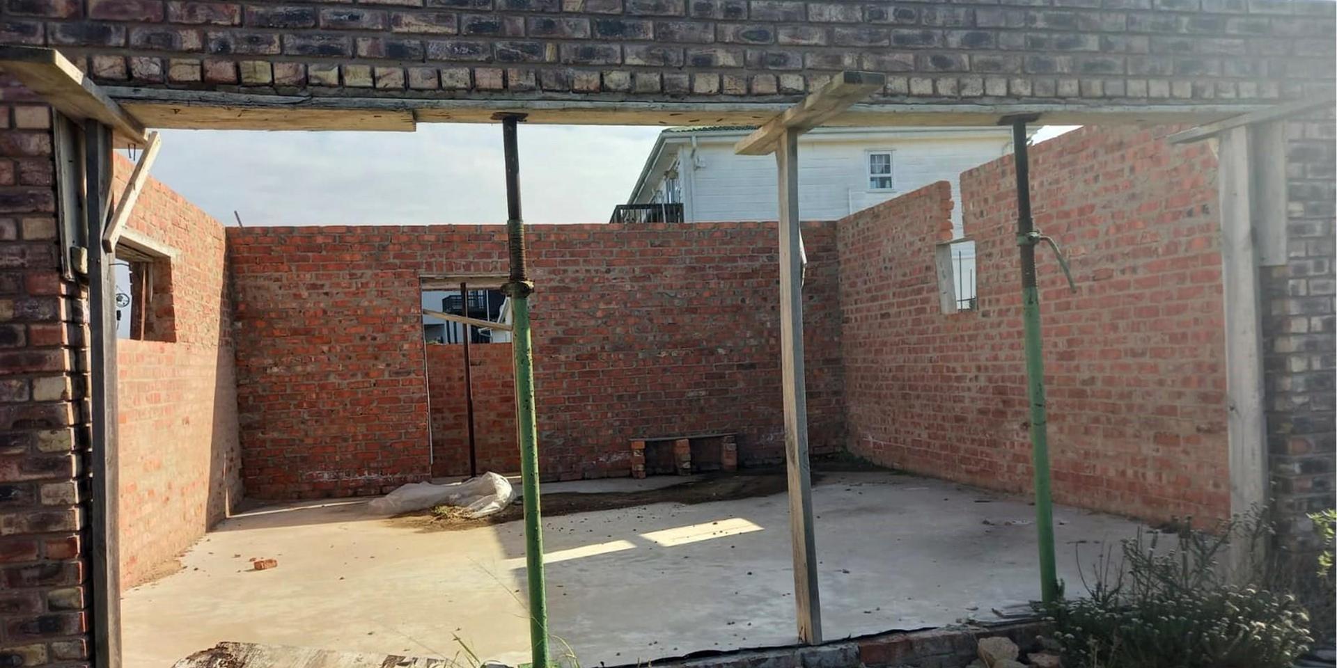 Image 5 of 6