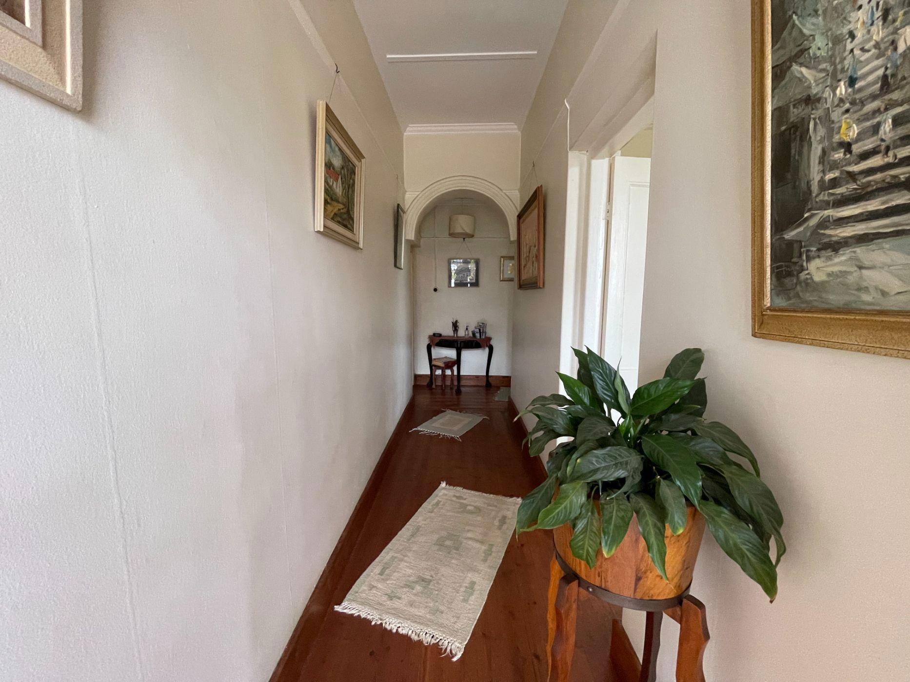 Image 3 of 6