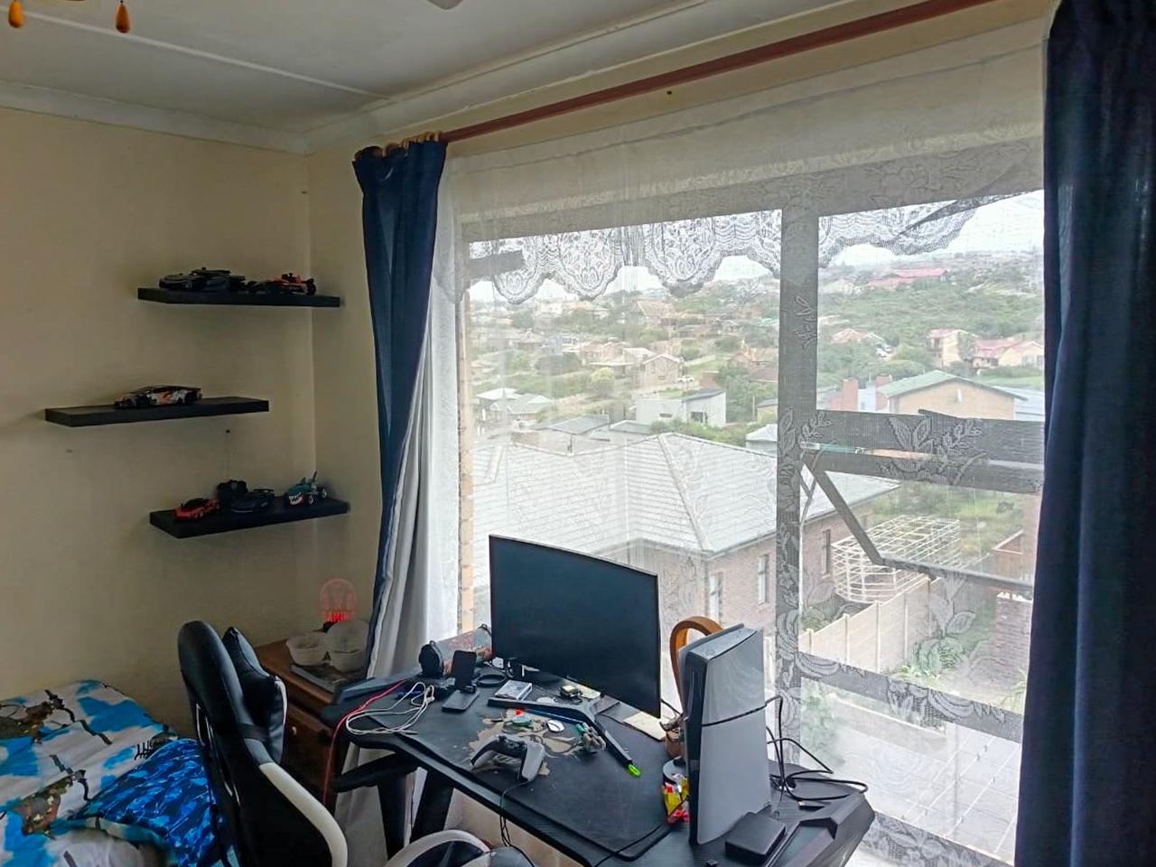 Image 5 of 6