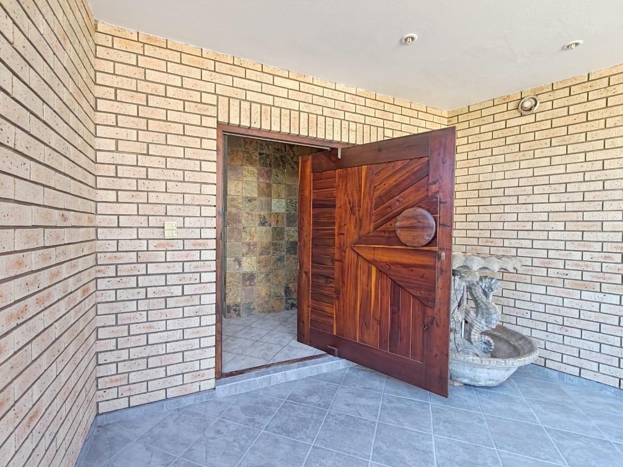 Image 2 of 6