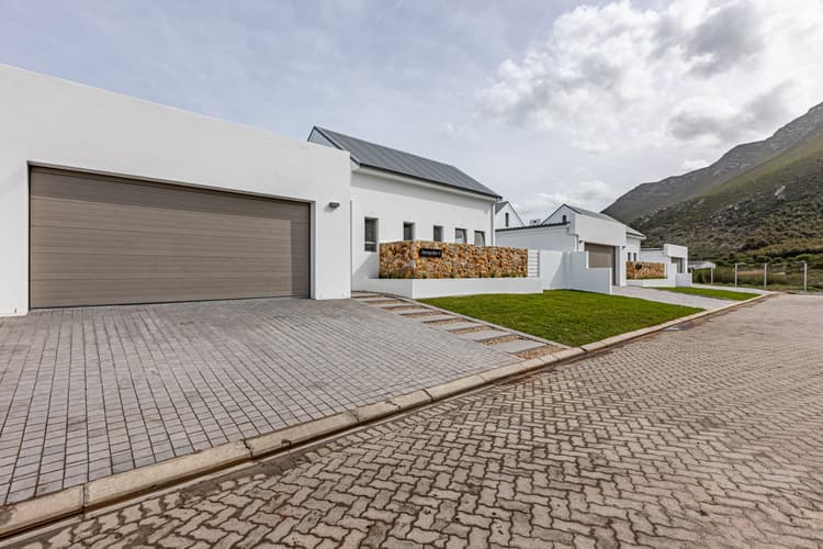 Main property image