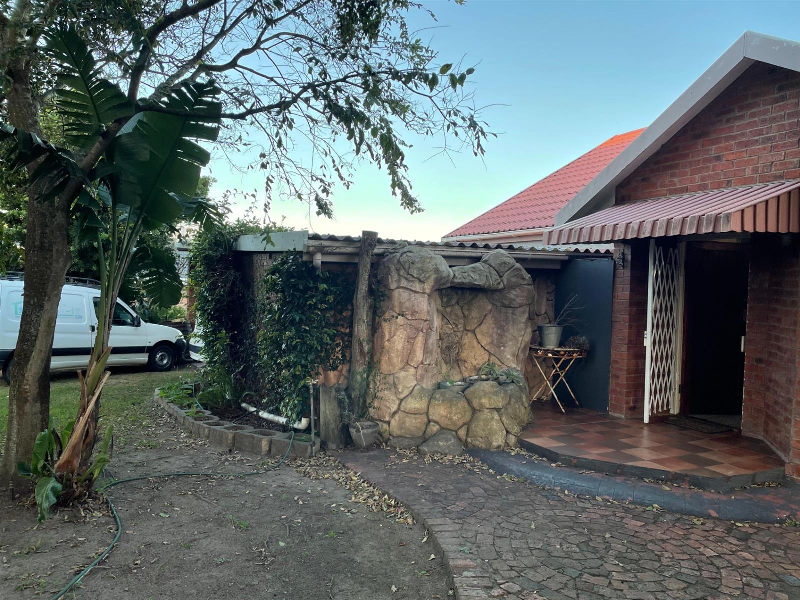 Image 2 of 6