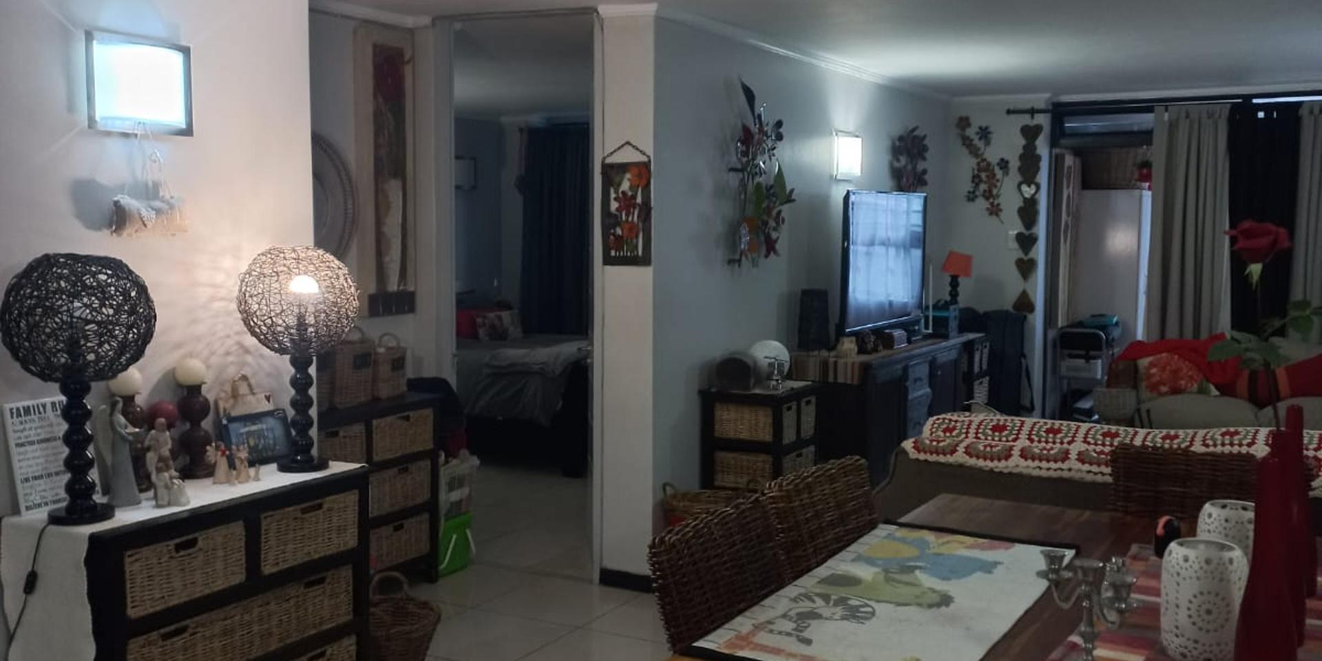 Image 2 of 6
