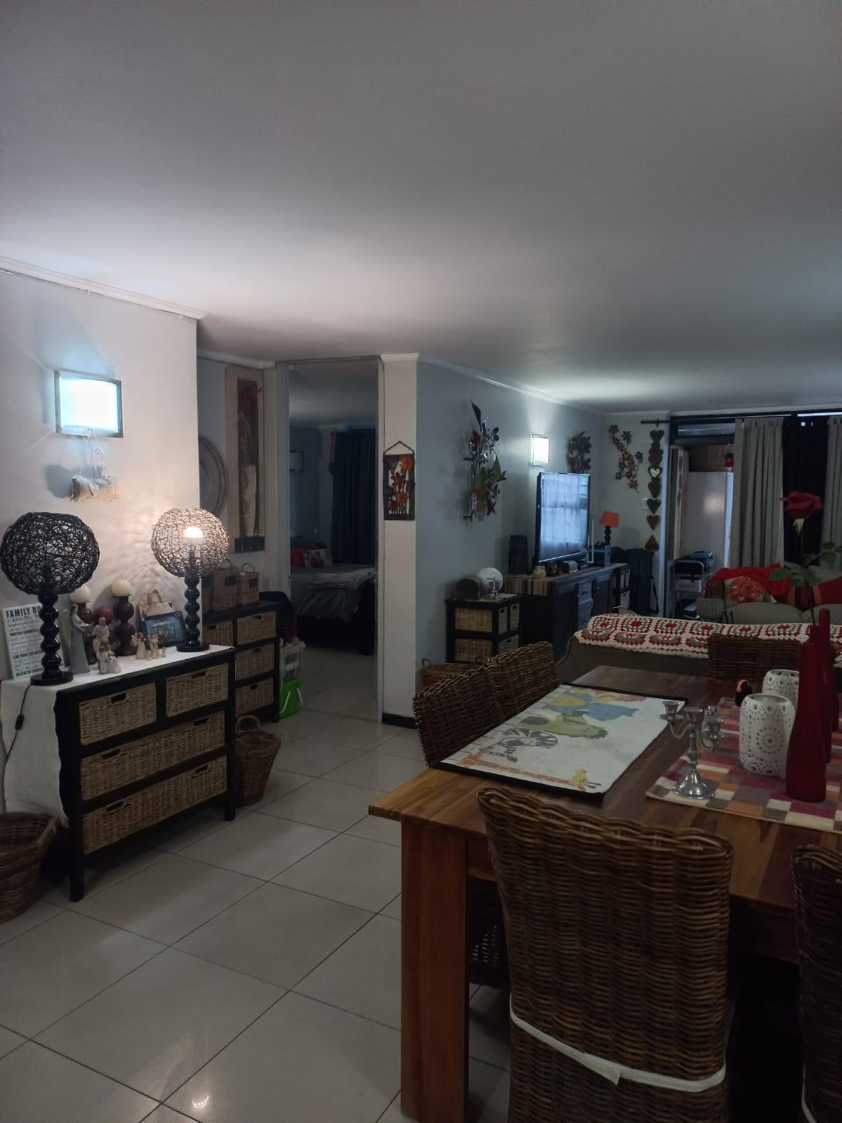 Image 2 of 6