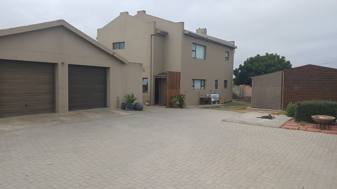 Image 1 of 6