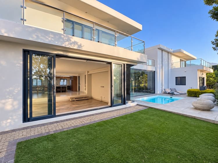 Main property image
