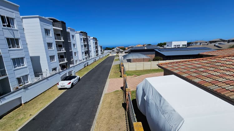 Main property image