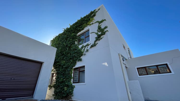 Main property image
