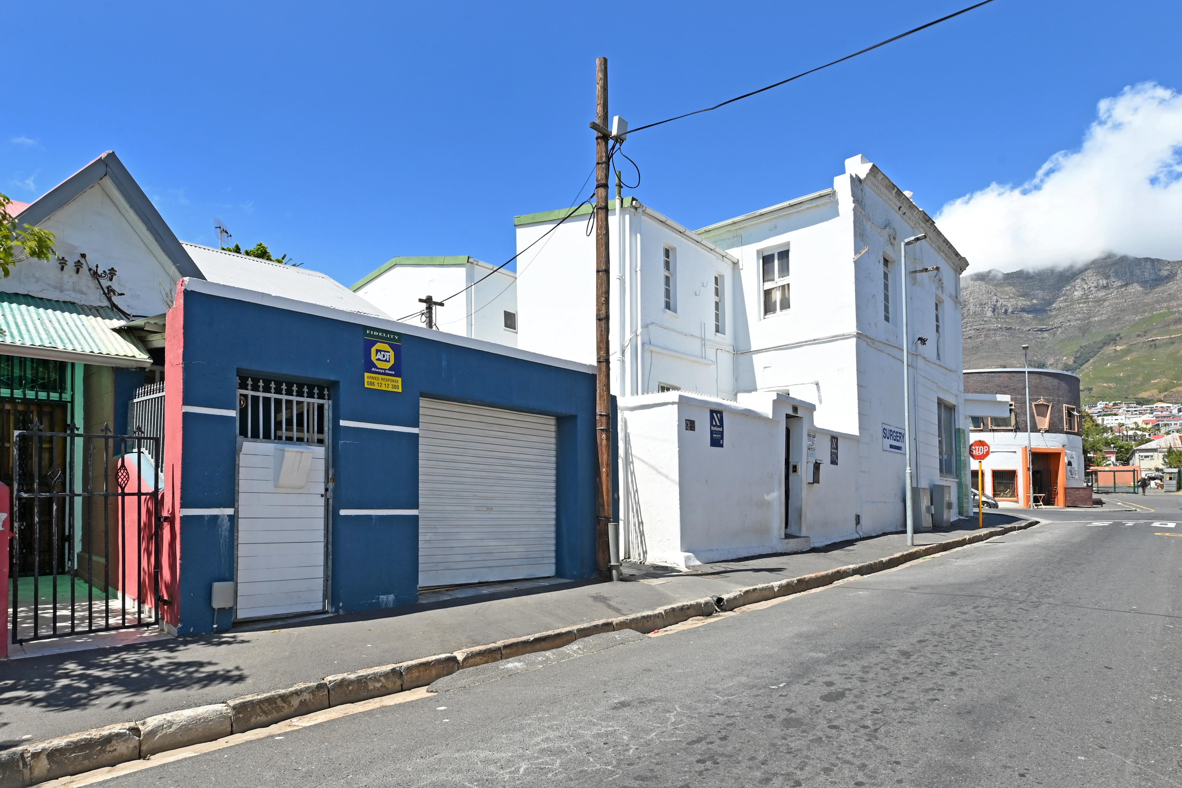 Image 2 of 6