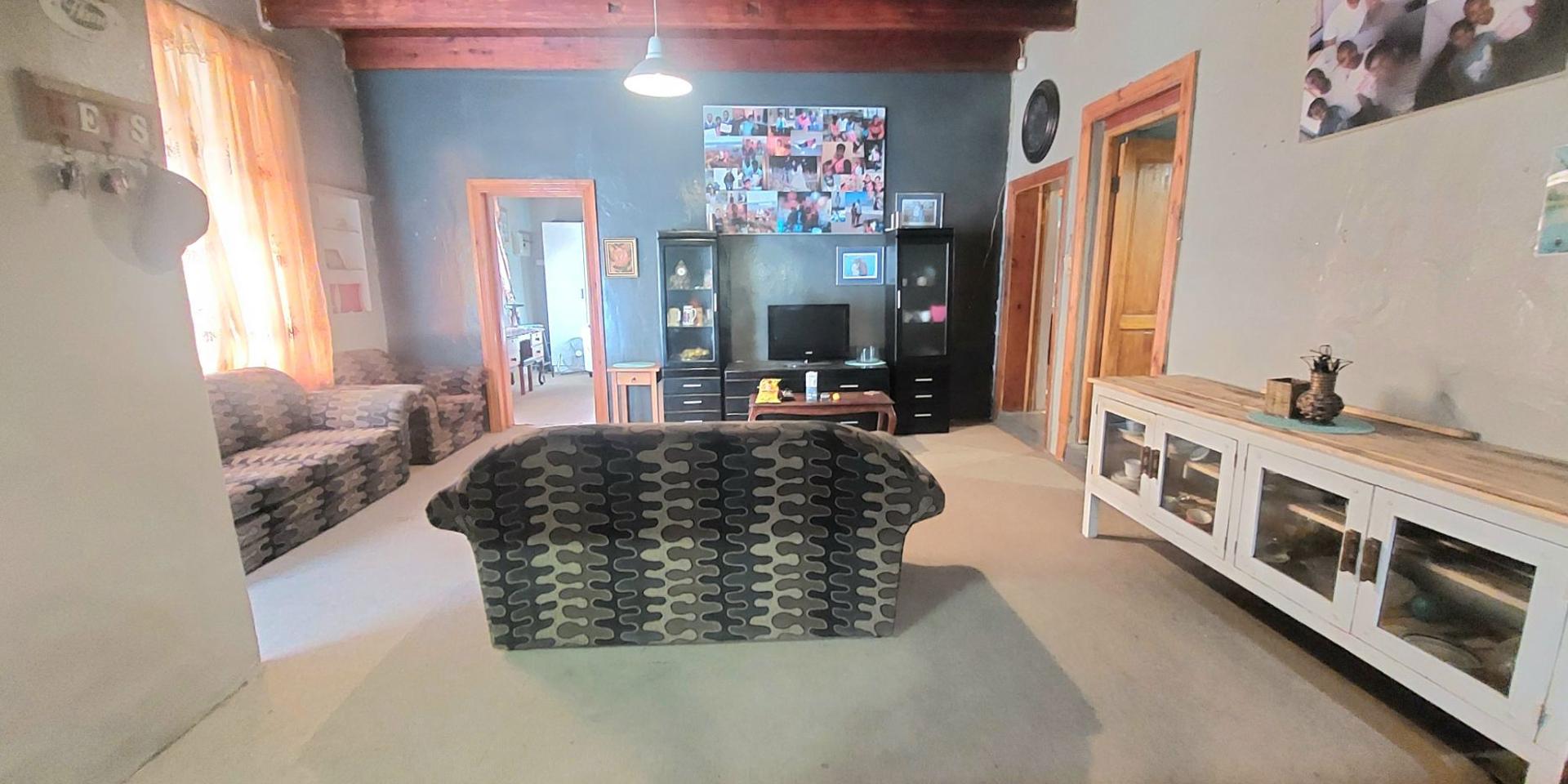 Image 5 of 6