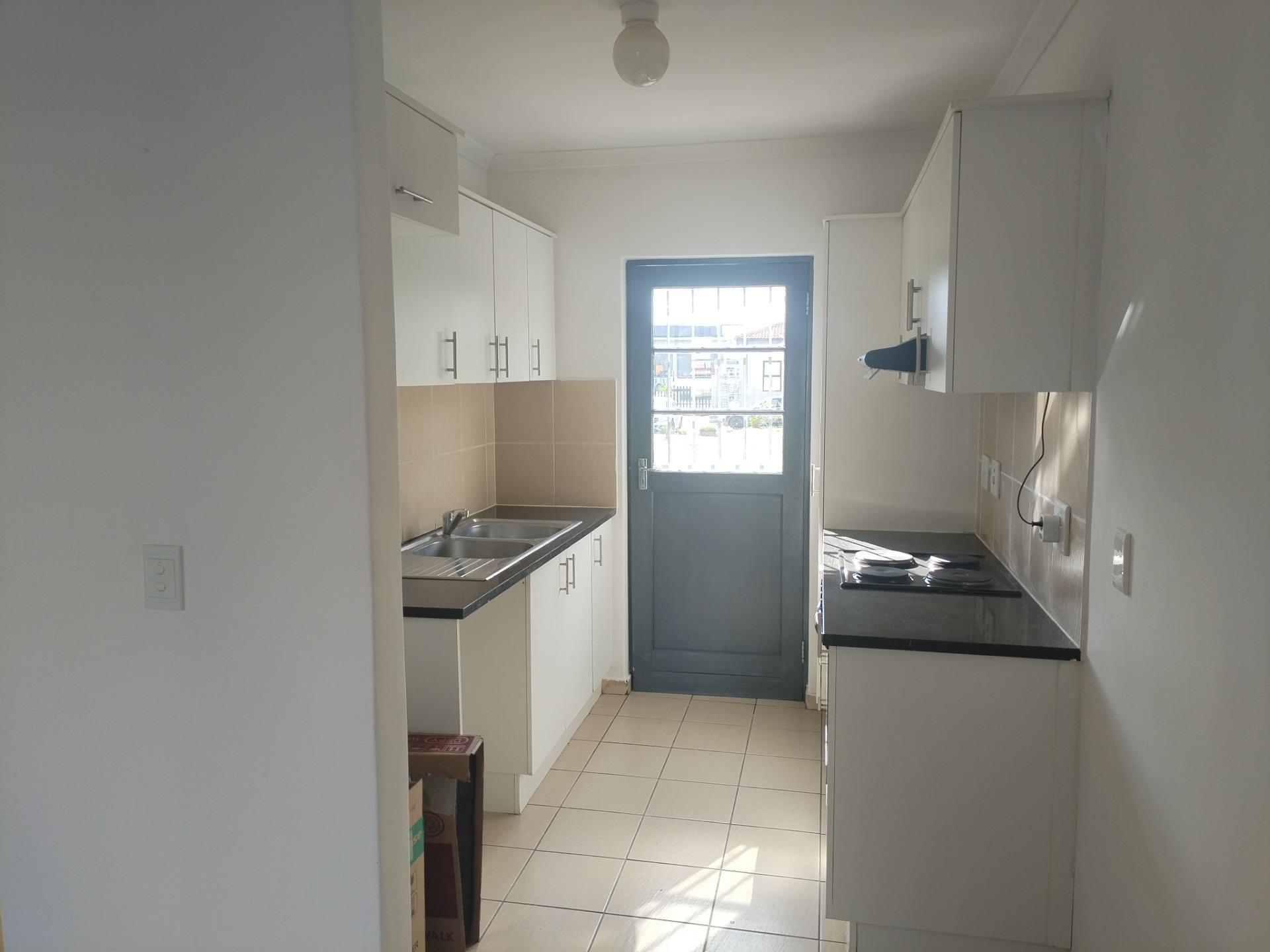 Image 2 of 6