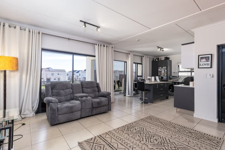 Main property image