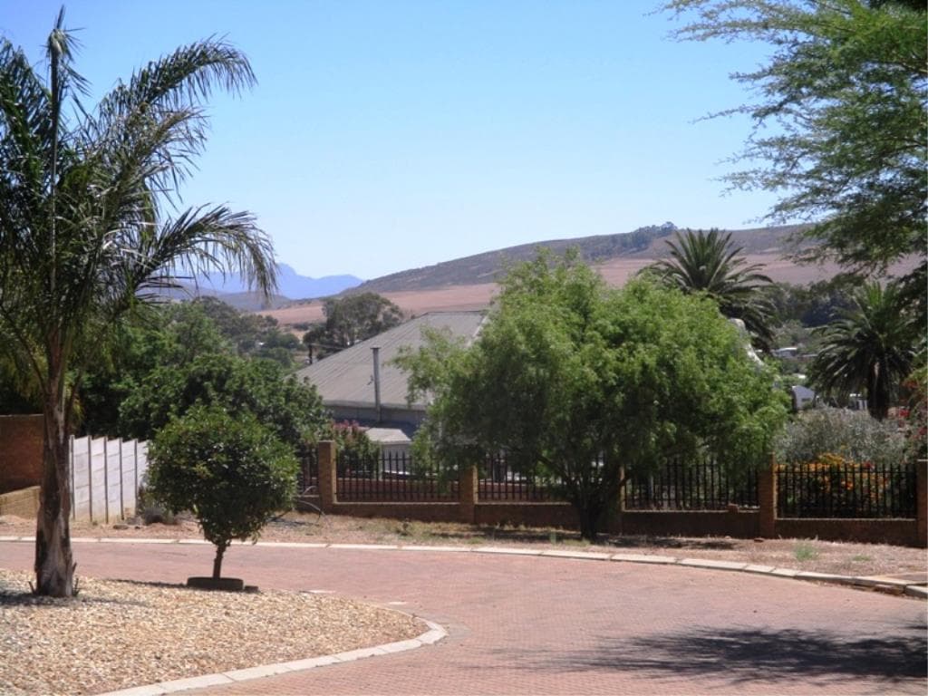 Image 2 of 6