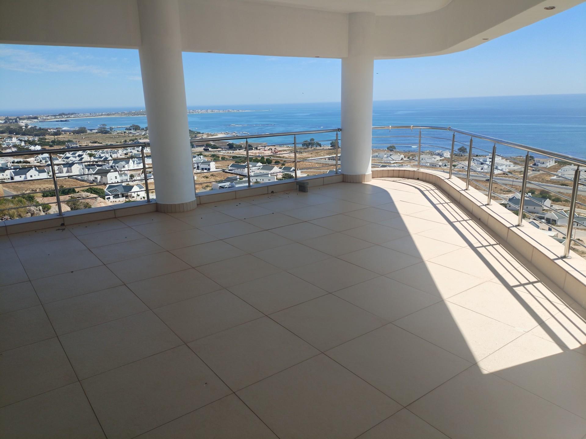 Image 2 of 6