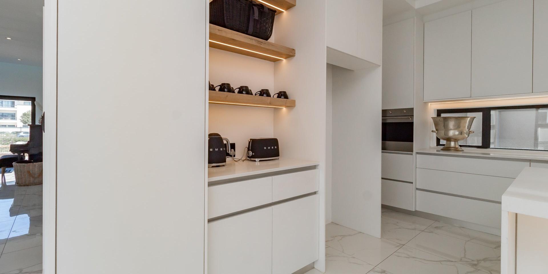 Image 5 of 6