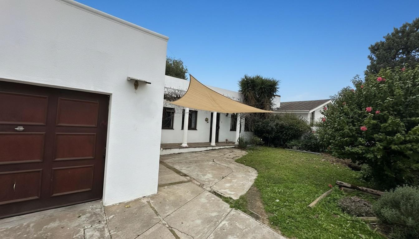 Image 4 of 6