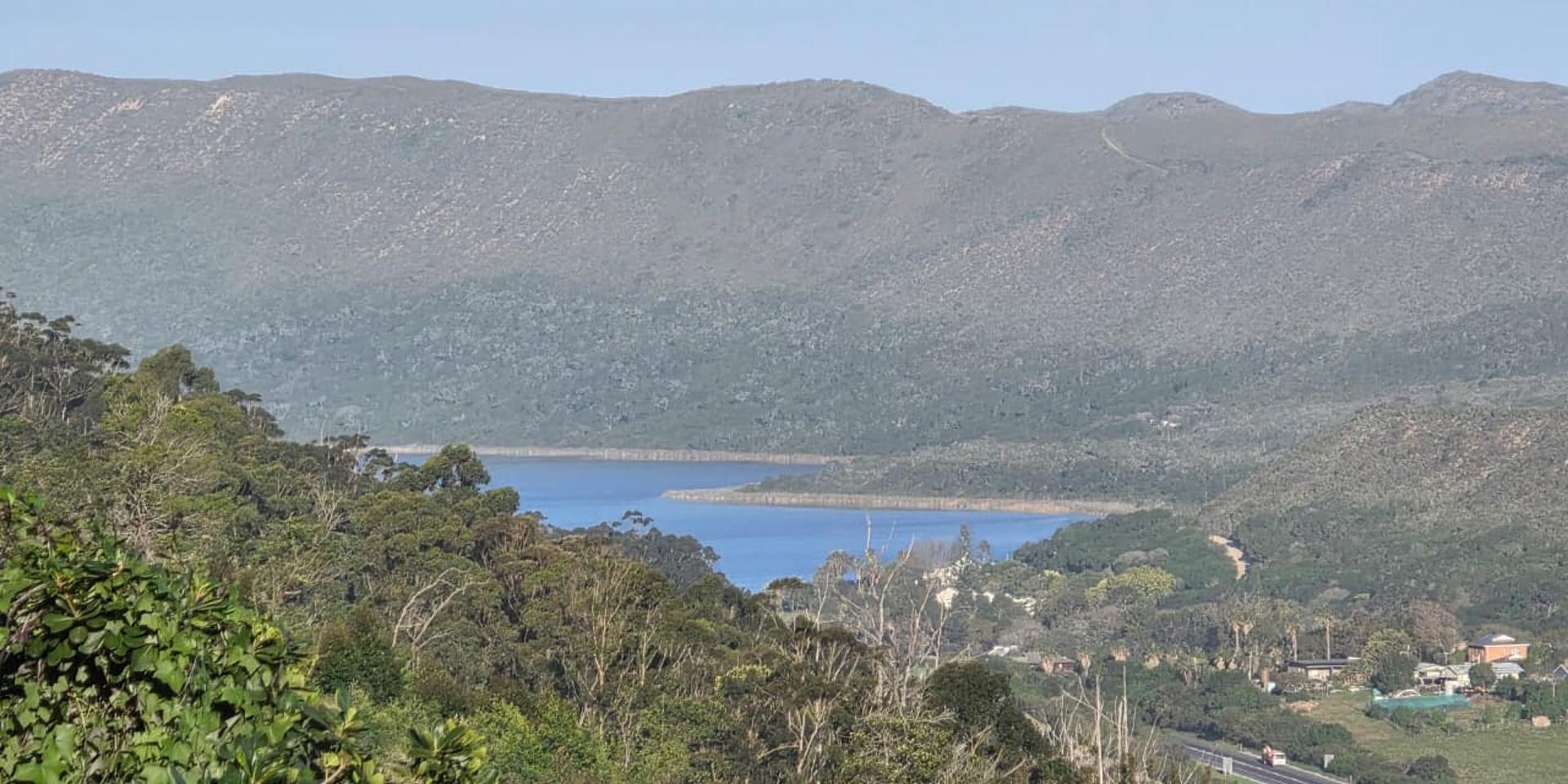 Image 2 of 6