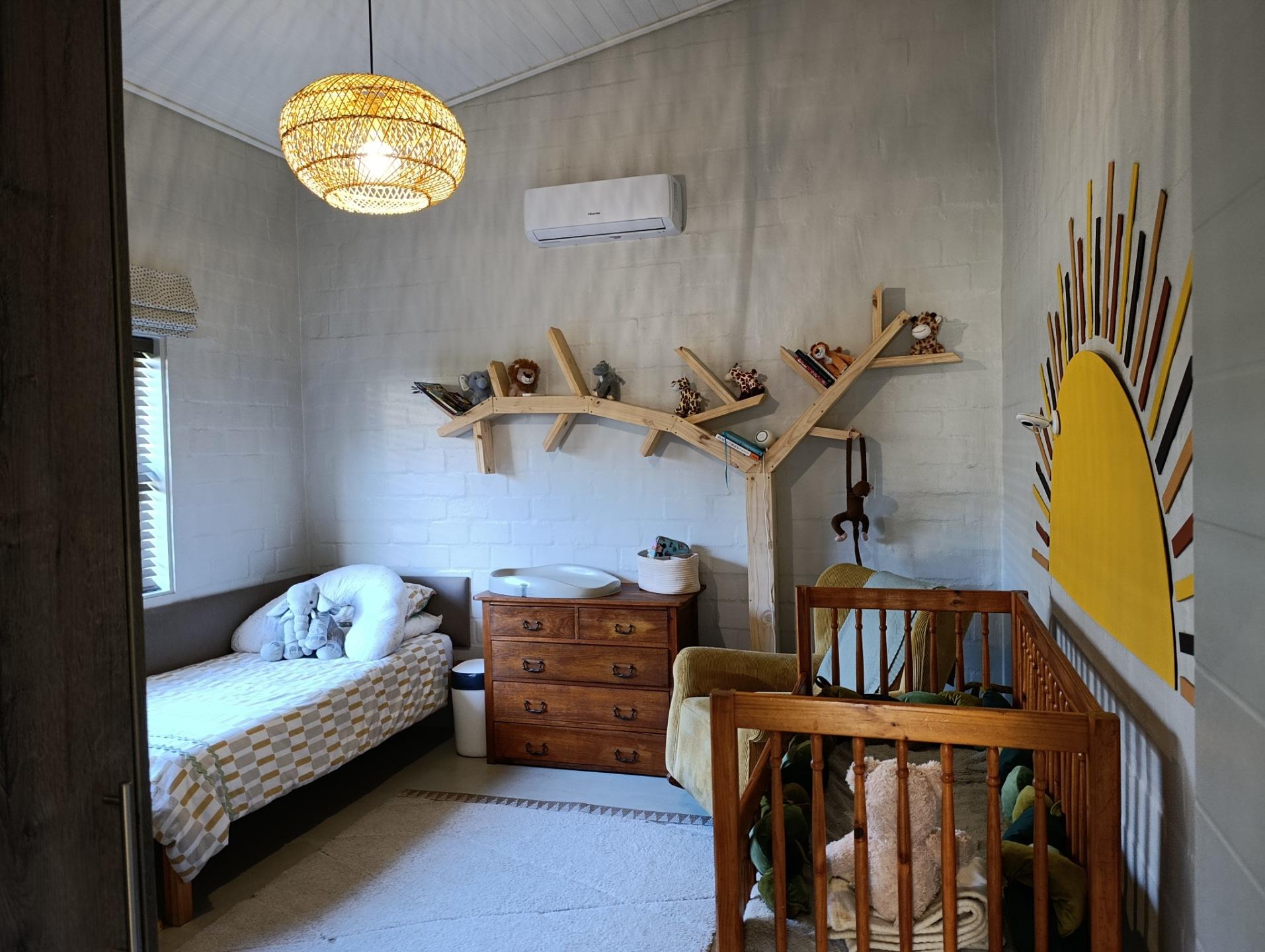 Image 4 of 6