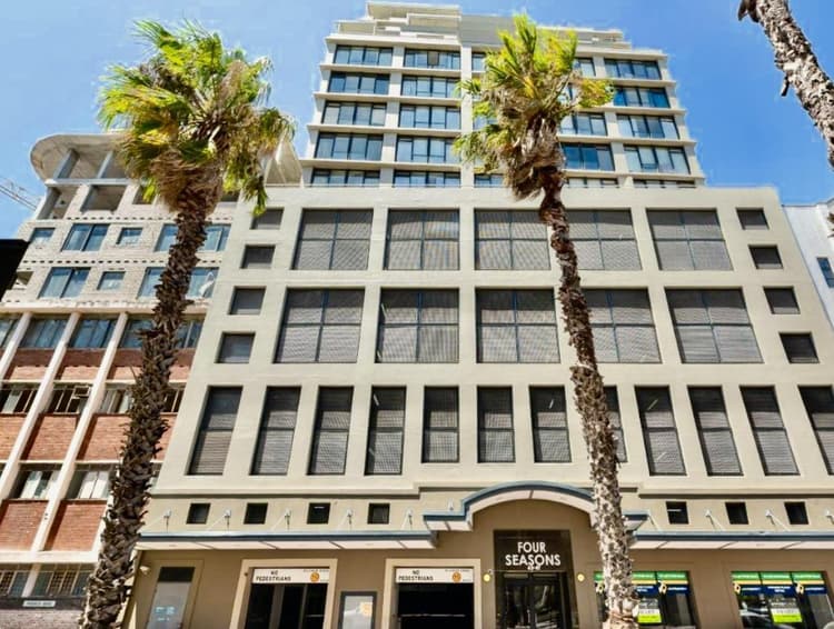 Main property image