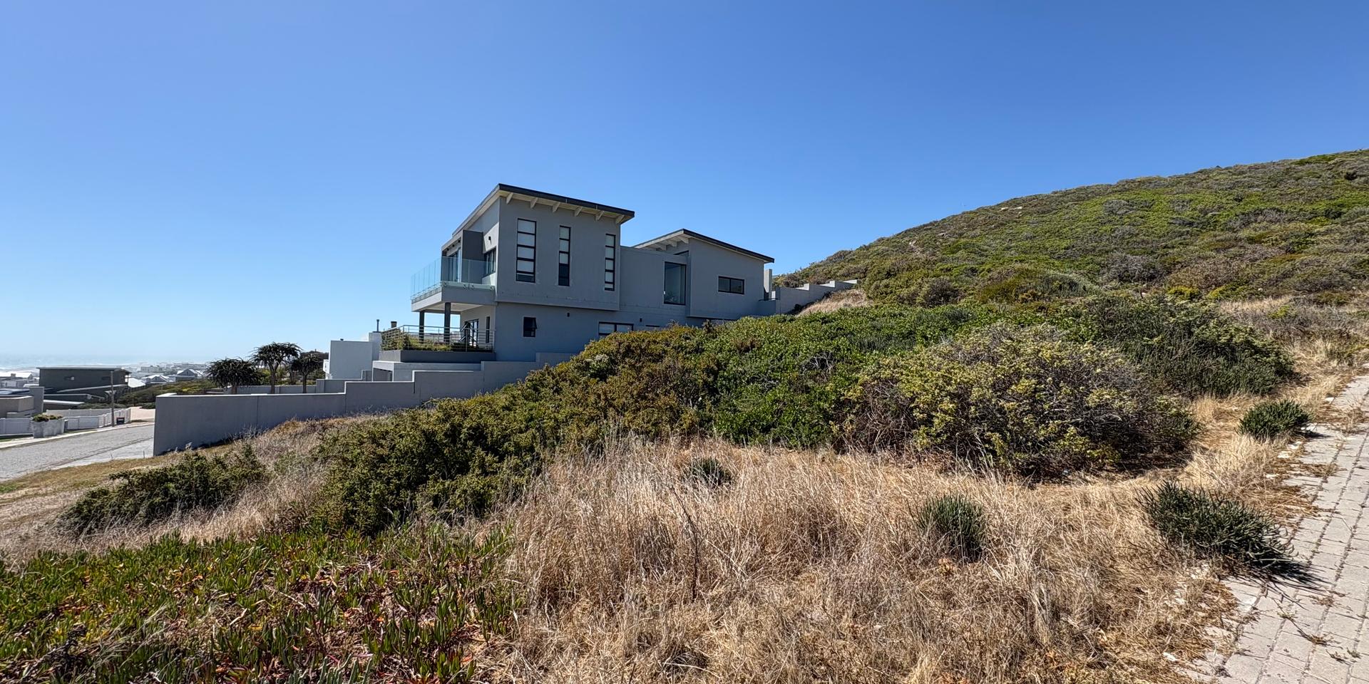 Image 4 of 6
