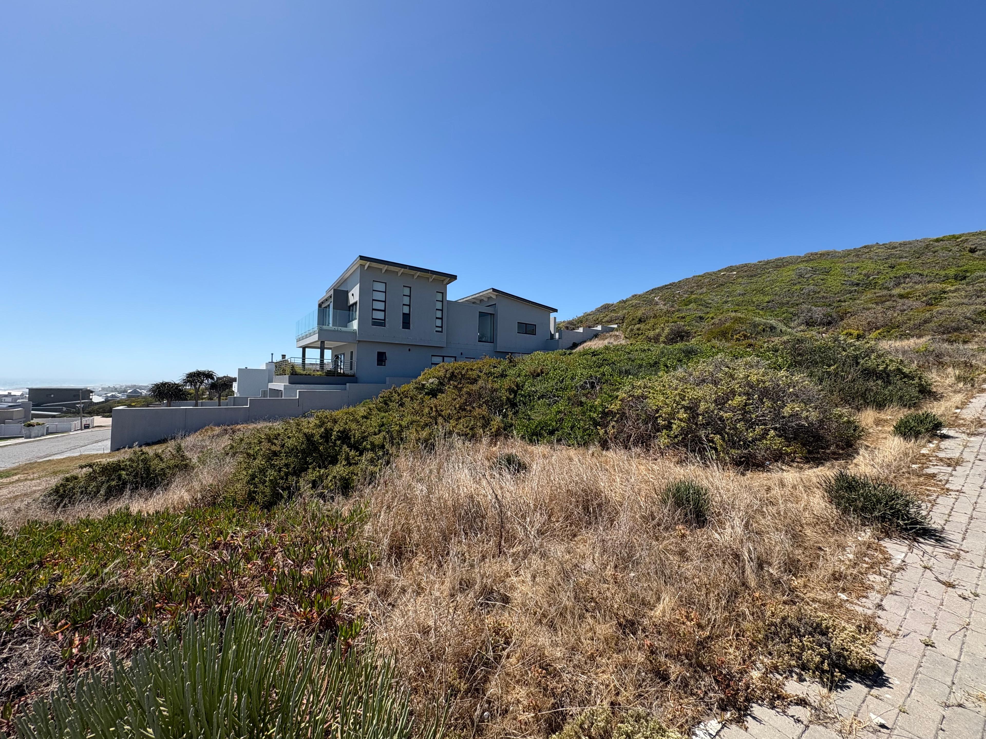 Image 4 of 6