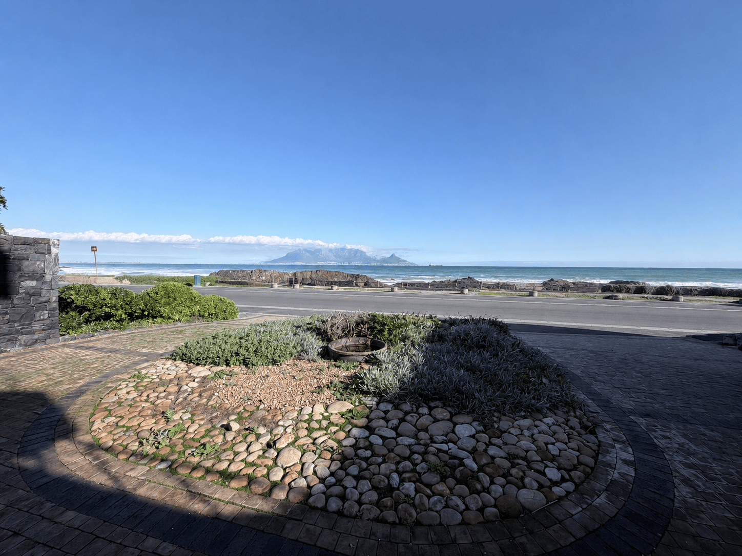 Image 2 of 6