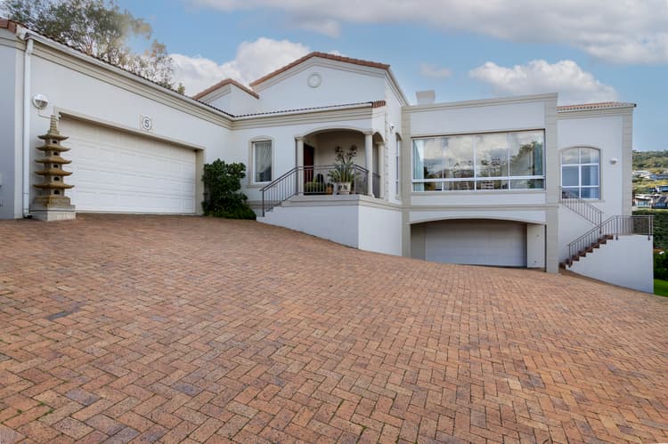 Main property image