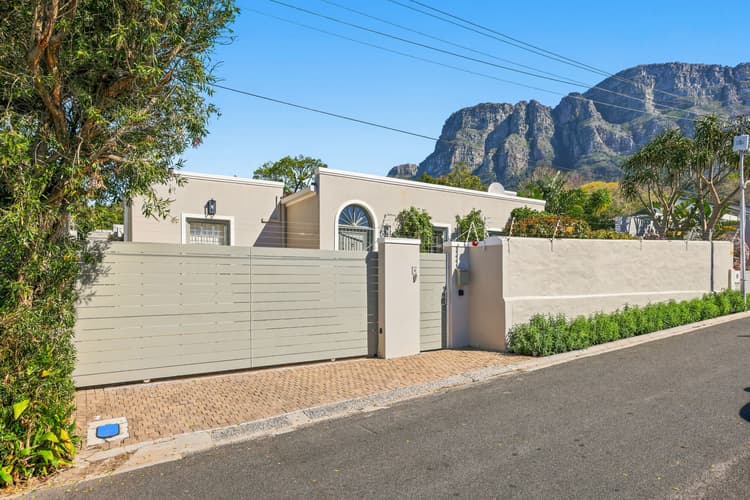 Main property image