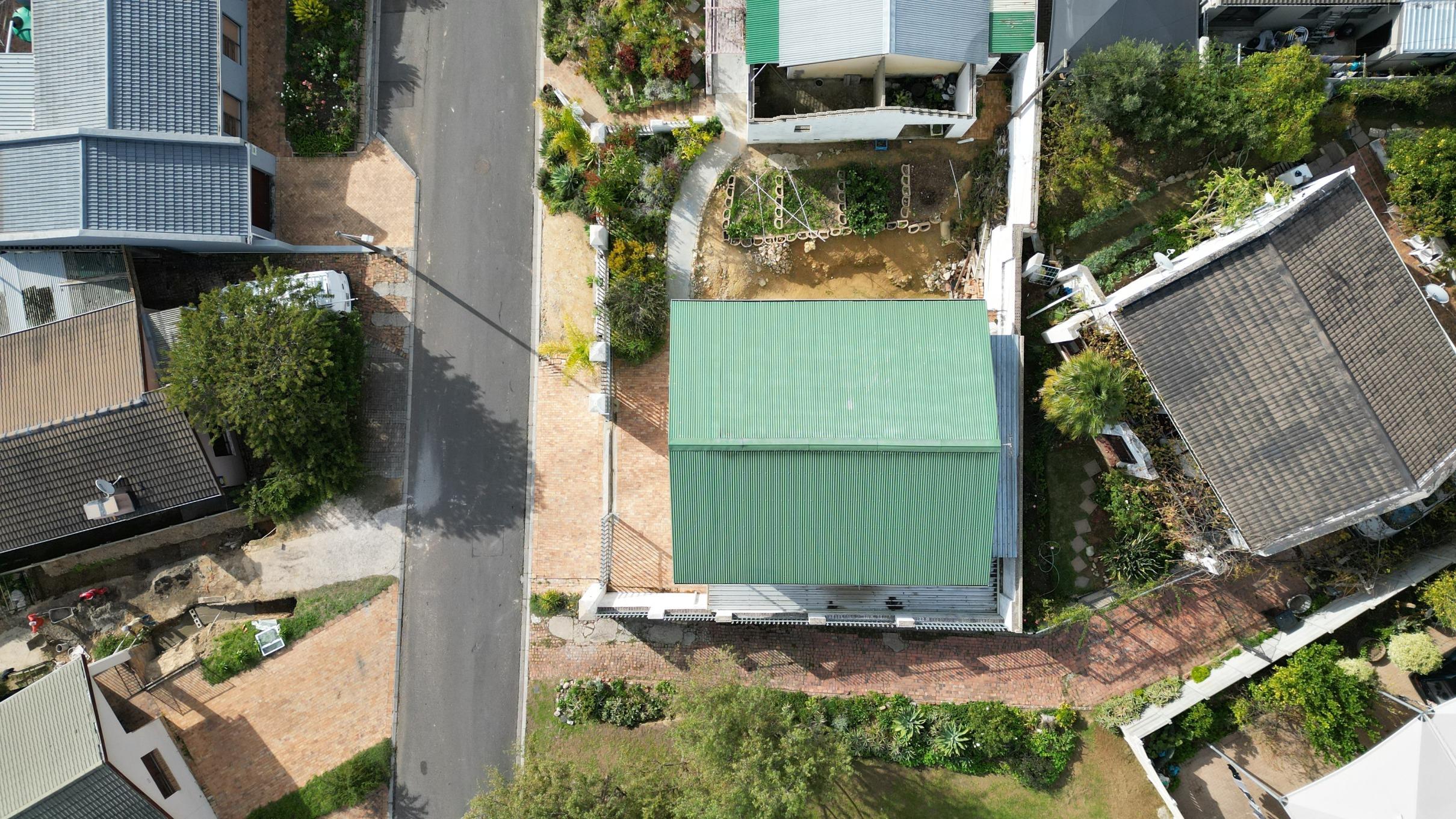 Image 2 of 6