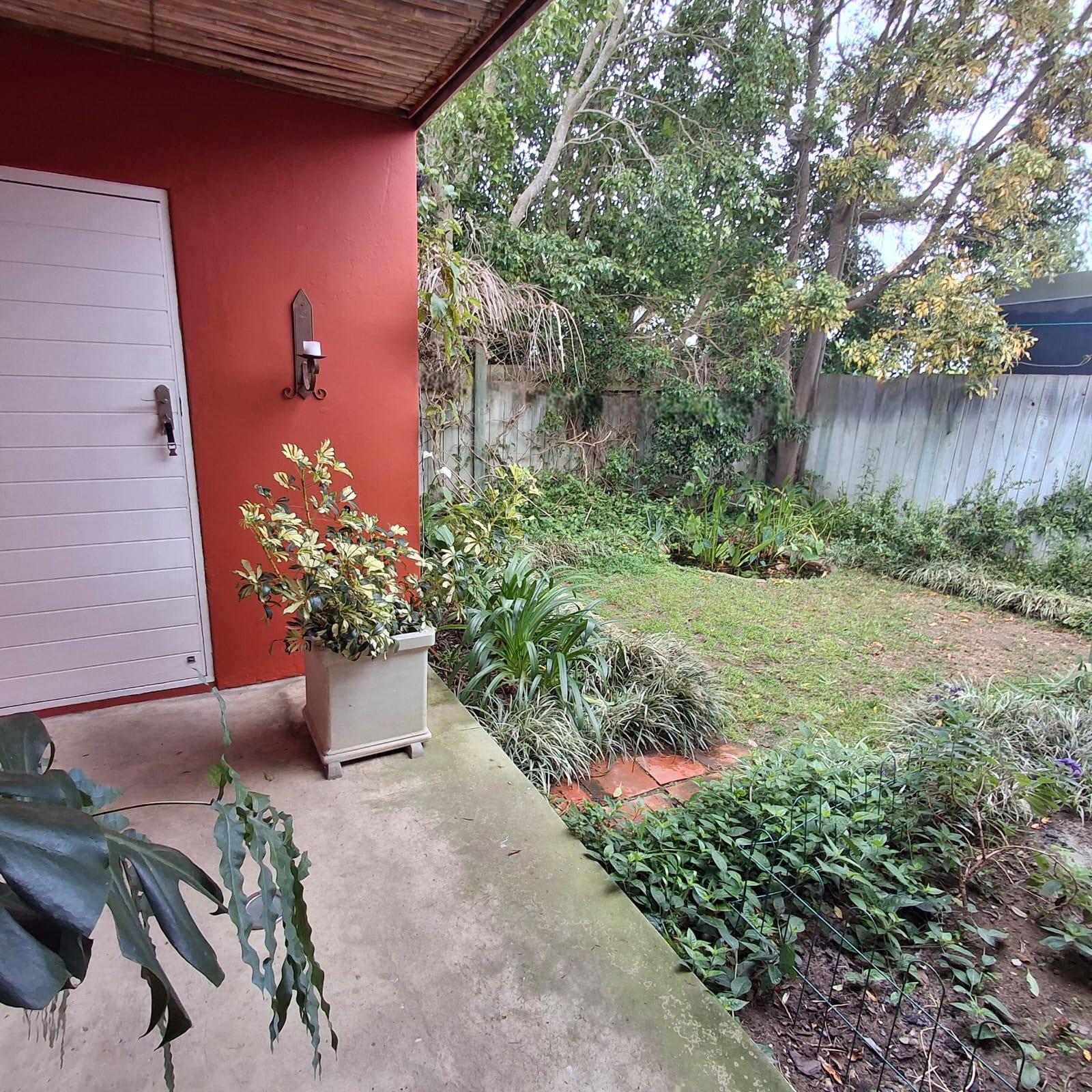 Image 2 of 6