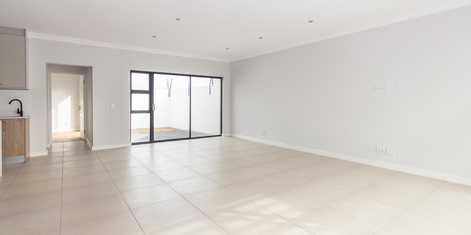 Image 2 of 6