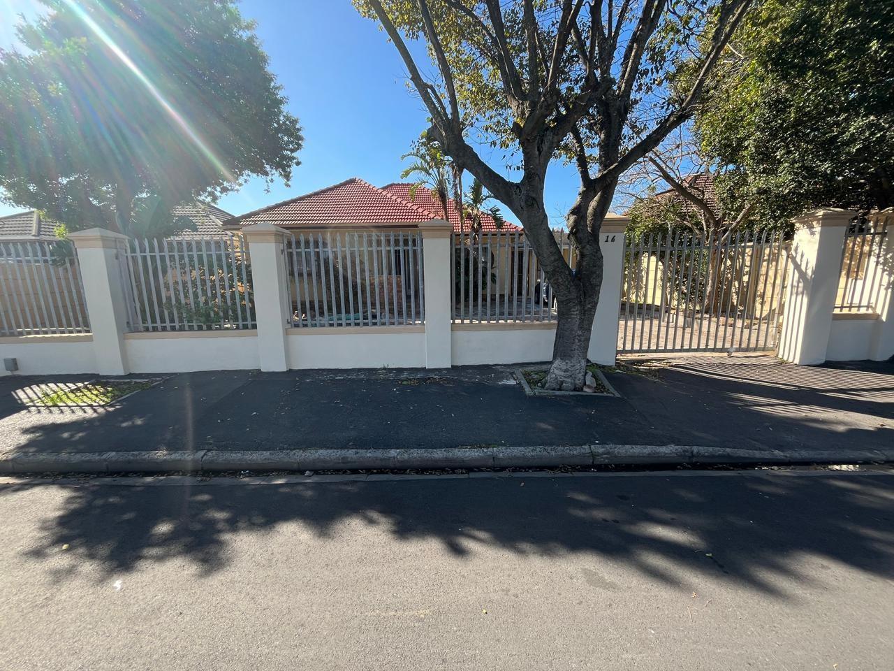Image 3 of 6