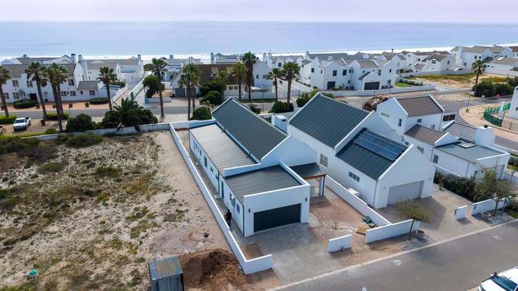 Main property image