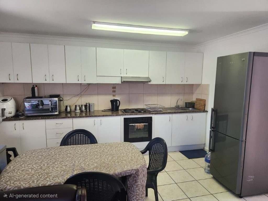 Image 2 of 6