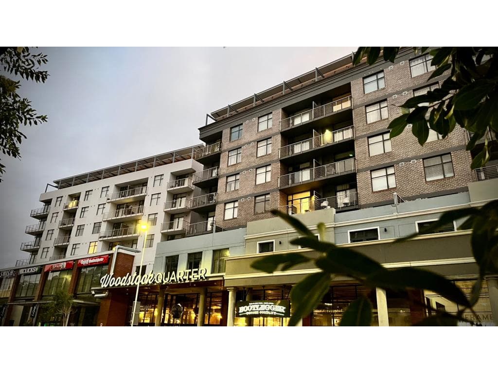 Image 1 of 6
