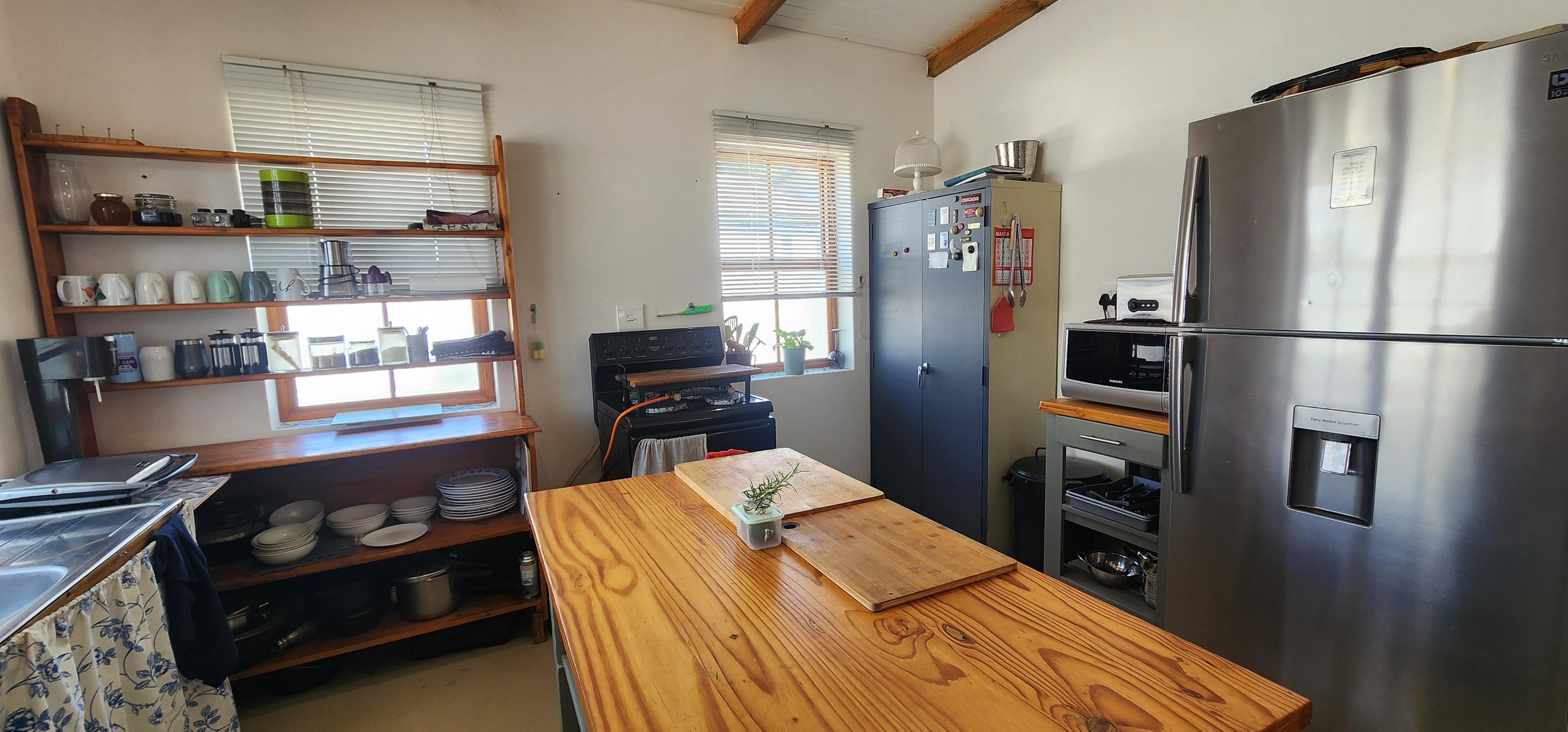 Image 4 of 6