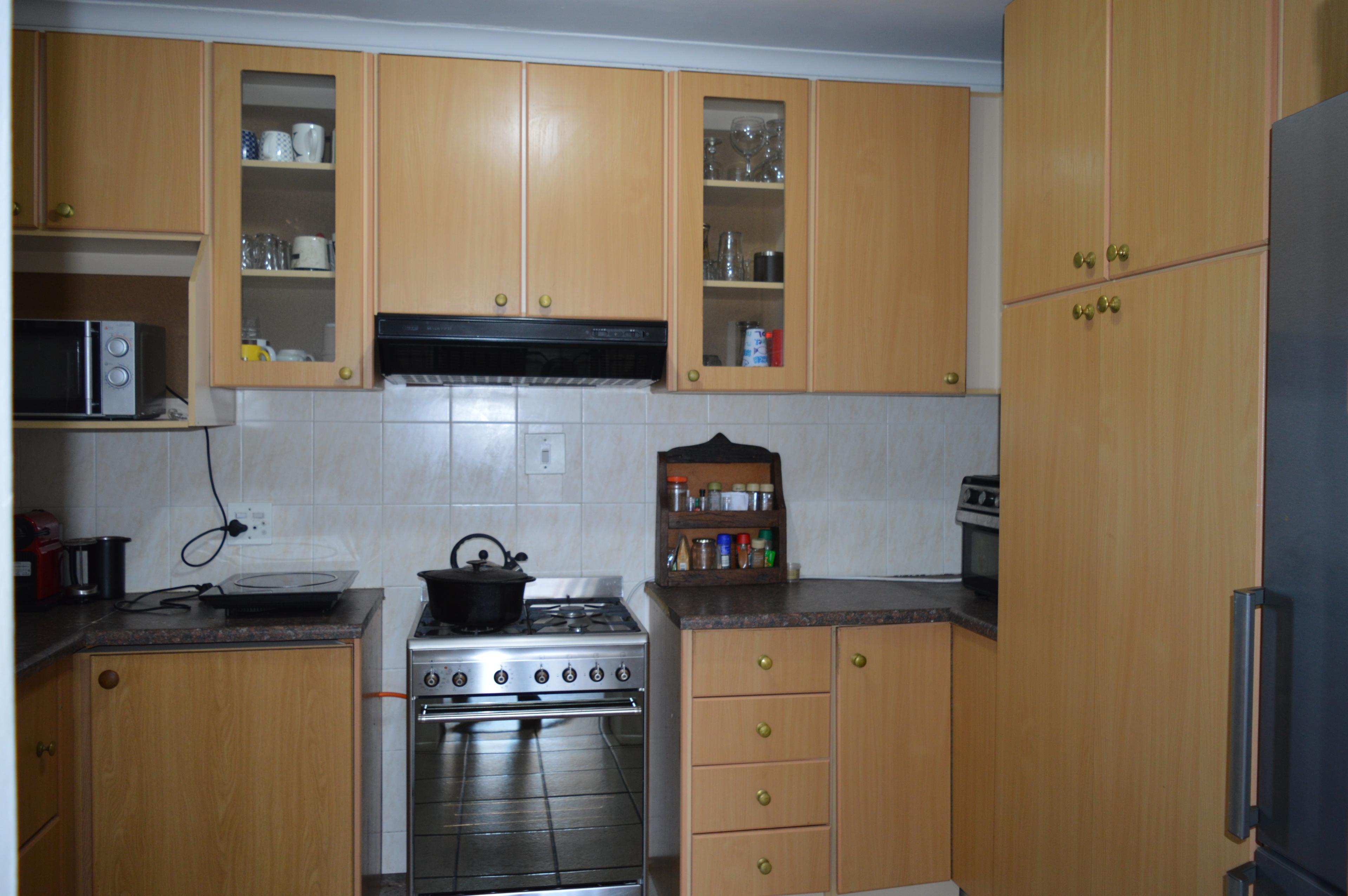 Image 4 of 6
